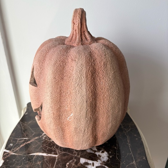 Martha Stewart Terracotta Pumpkin with LED light - Picture 4 of 6